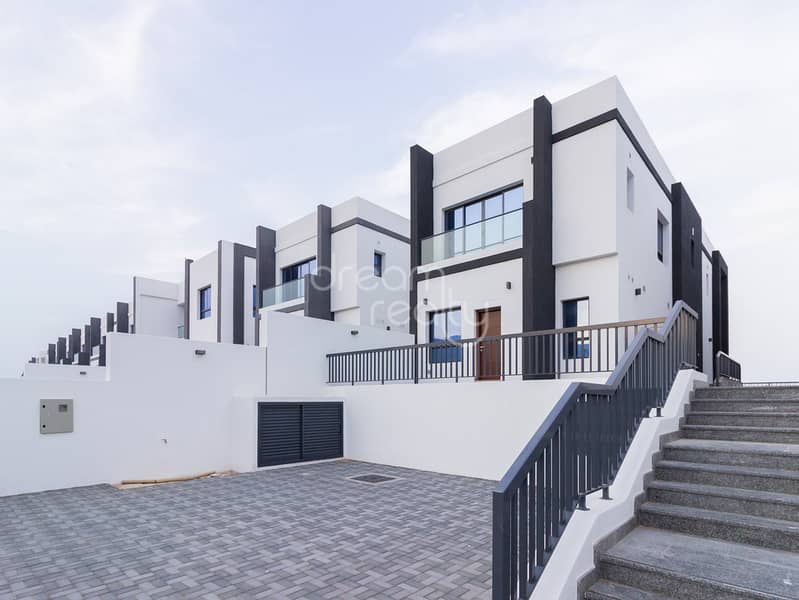 31 Al Dana Villas - Villa 121 - 4BR - Sajitha-39. jpg