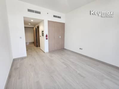 Vacant | Brand New | Well Maintain Studio|
