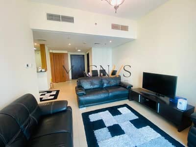SPACIOUS | UNFURNISHED | LAKE VIEW