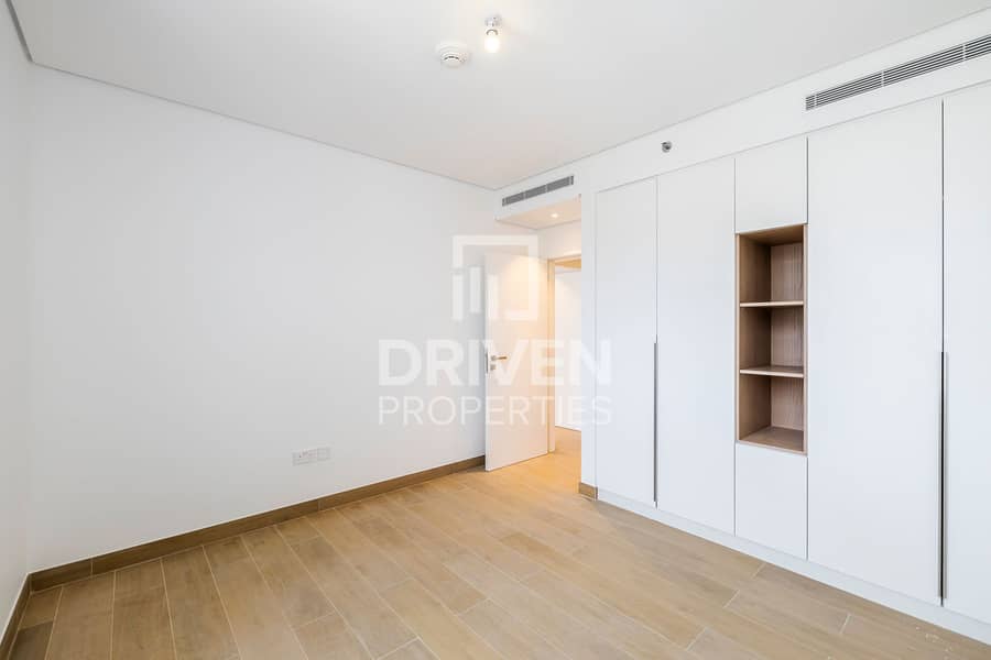 Spacious Apt | Corner Unit | Marina View - Image 9