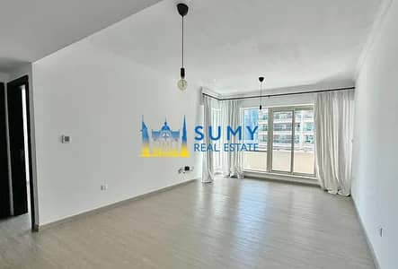 AVAILABLE! Perfect Location! Great COndtion