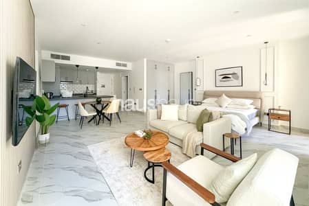 Upgraded | Spacious | Balcony | Vacant | Luxury