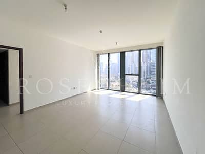 Spacious Living Area | Vacant Now  |  Chiller Free