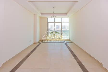Freehold New Building with Excellent finishes Freehold New Building with Excellent finishes