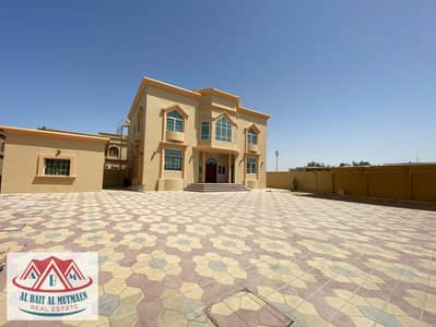Two-storey villa, six master rooms, central air conditioning, in Al Quoz
