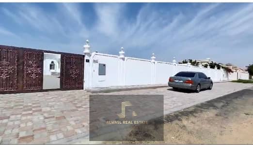 For rent villa in Sharjah Al Noaf 4 area     The villa is completely renovated and ready to move in