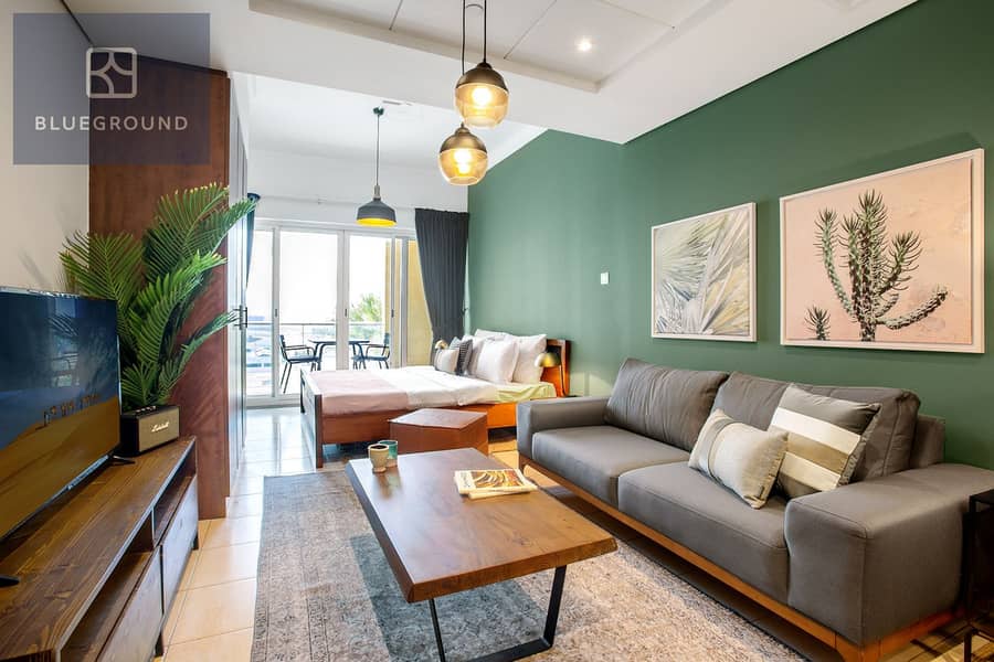 City View | Furnished | Pool & Gym City View | Furnished | Pool & Gym