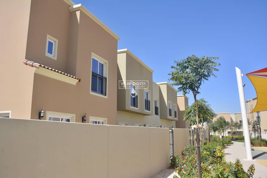 11 Facing Park & Pool | 3bed+maid | Villanova