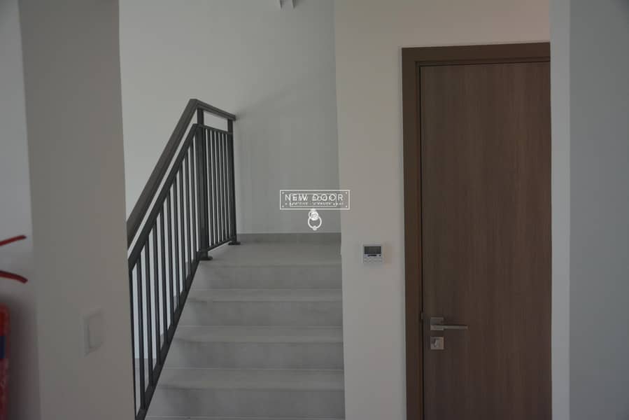 19 Facing Park & Pool | 3bed+maid | Villanova