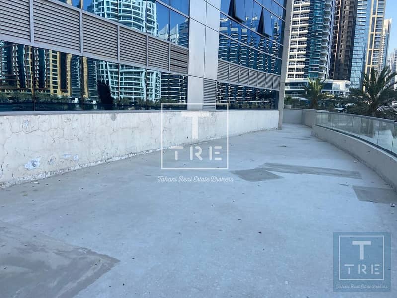 15 Amaizing shop 2 floors plus terrace available in marina walk