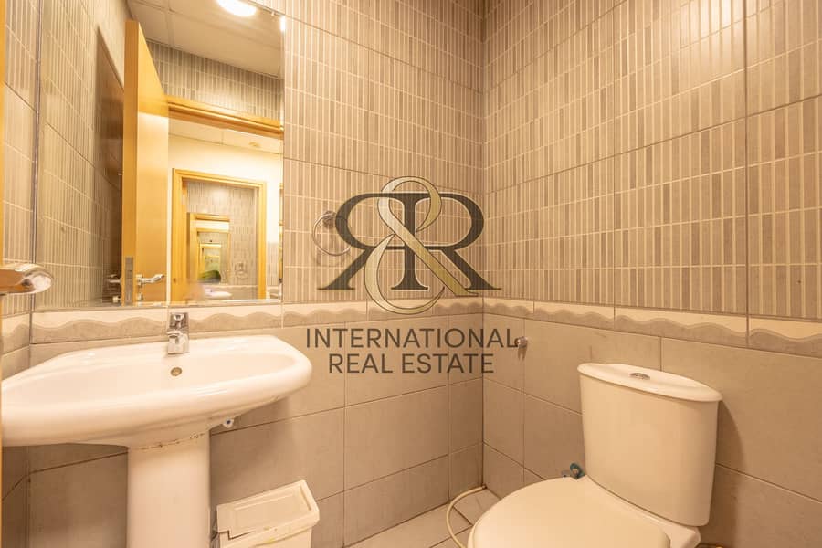 15 0R9A4794-HDR. jpg