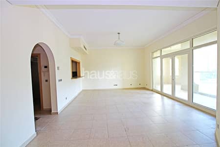 Un-furnished | E Type | Beach Access Un-furnished | E Type | Beach Access