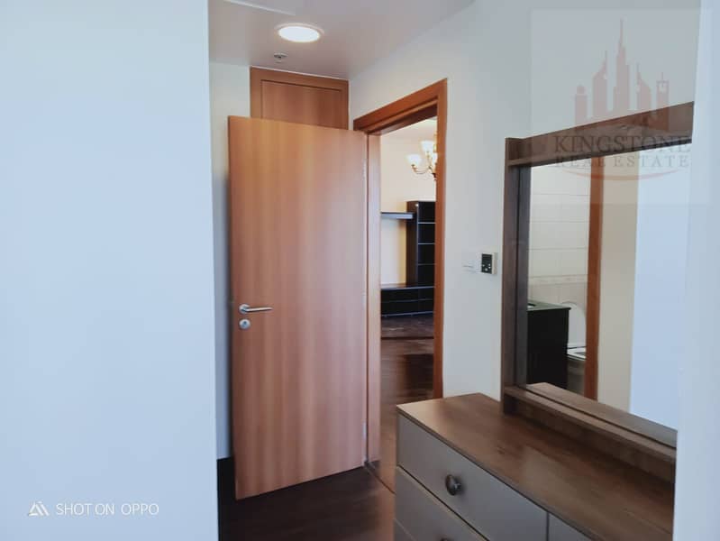 15 193ce5d3-220e-4221-83ca-a611b33ff944. jpg