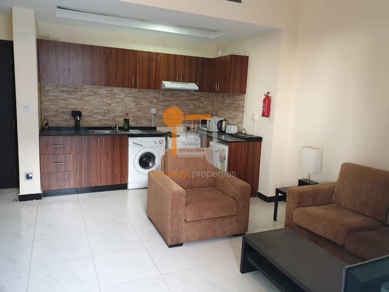 3 Nice terrace| fully furnished 1br|  road view