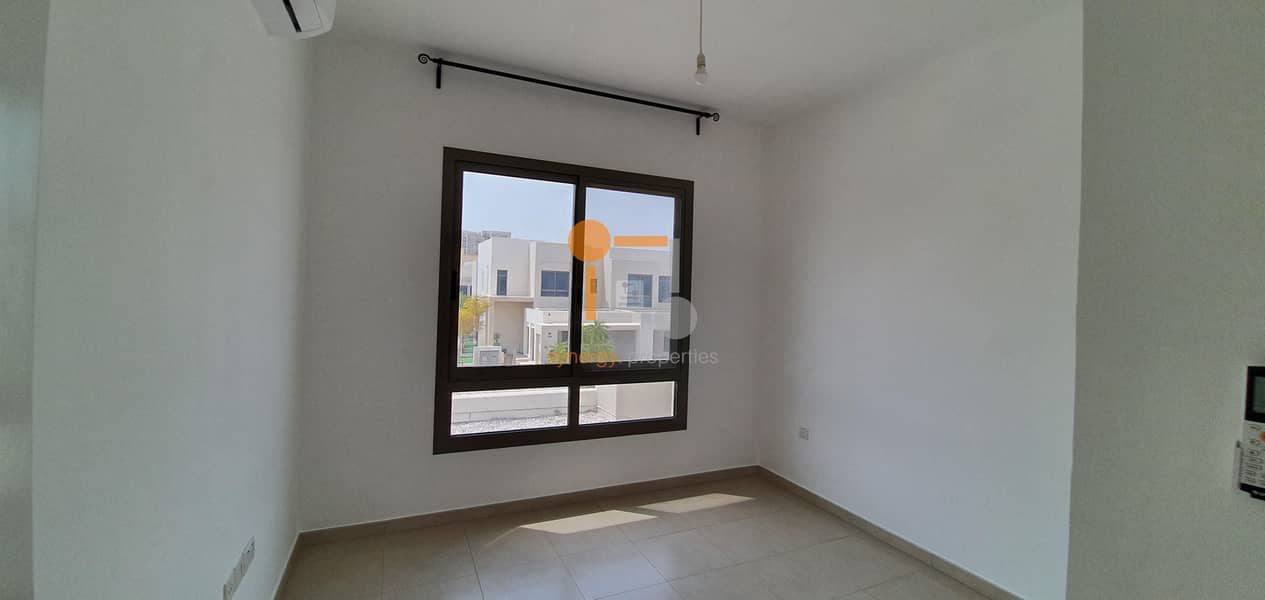 10 4 BED NEAR TO POOL AND PARK  | LANDSCAPE GARDEN