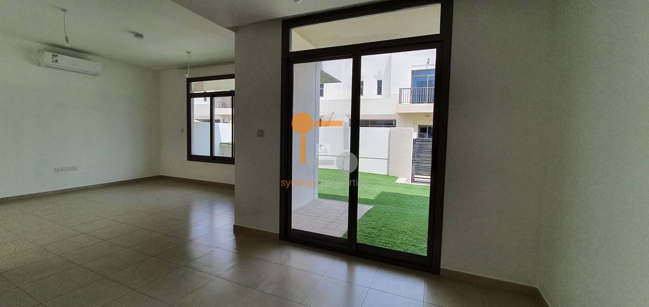 6 3 BED TOWNHOUSE I INVESTOR DEAL I NEAR TO POOL AND PARK