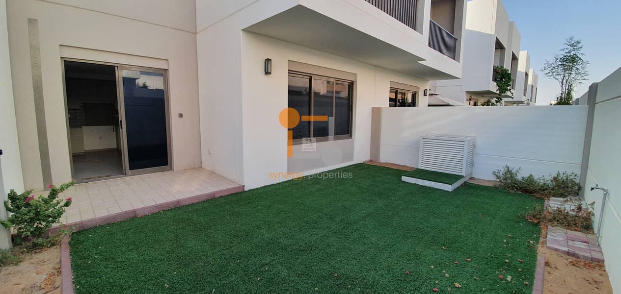 8 3 BED TOWNHOUSE I INVESTOR DEAL I NEAR TO POOL AND PARK