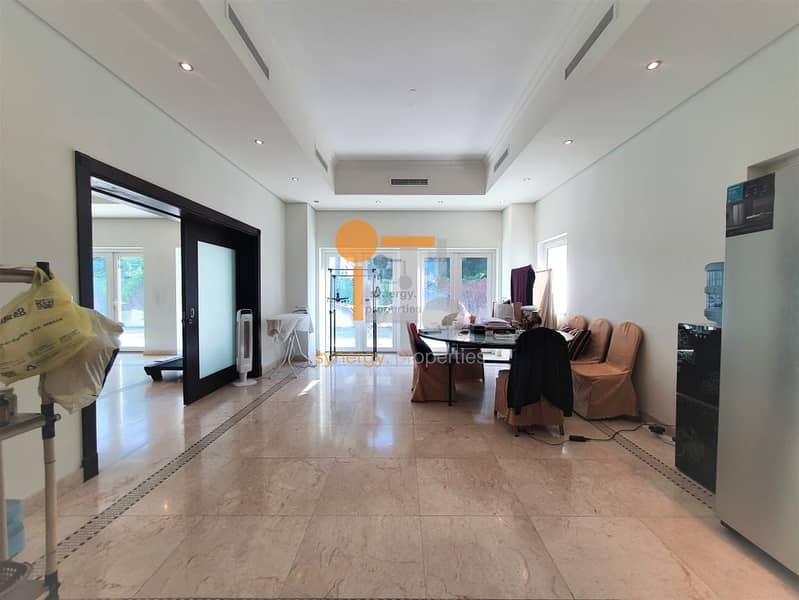 8 Exclusive 6 Bed Villa