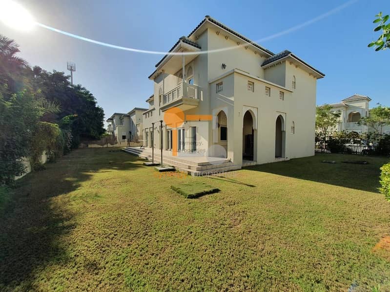 13 Exclusive 6 Bed Villa