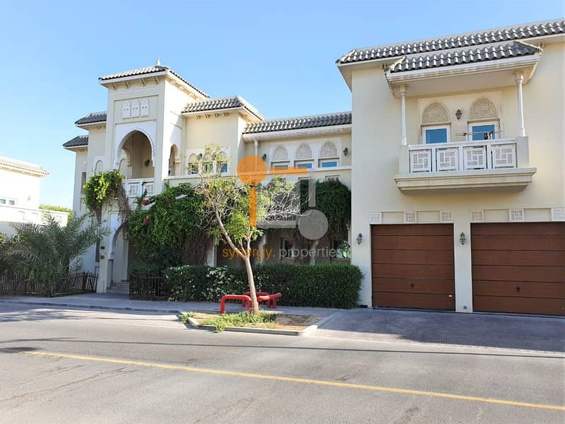 17 Exclusive 6 Bed Villa