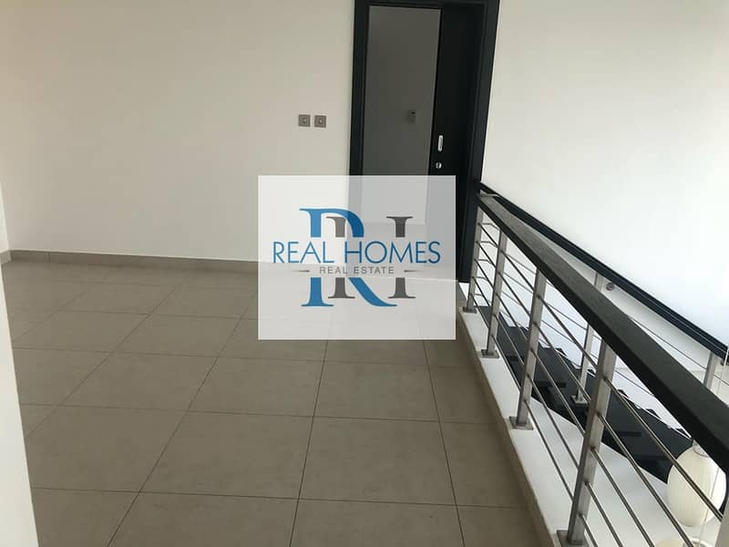 7 Spacious 3 Bedroom +Maid  | Duplex | Lake View