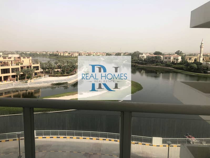 9 Spacious 3 Bedroom +M | Duplex | Lake View