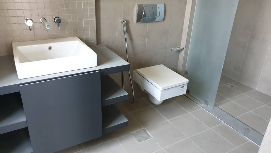 13 Multiple Cheques |  3-bedroom Duplex | Vacant