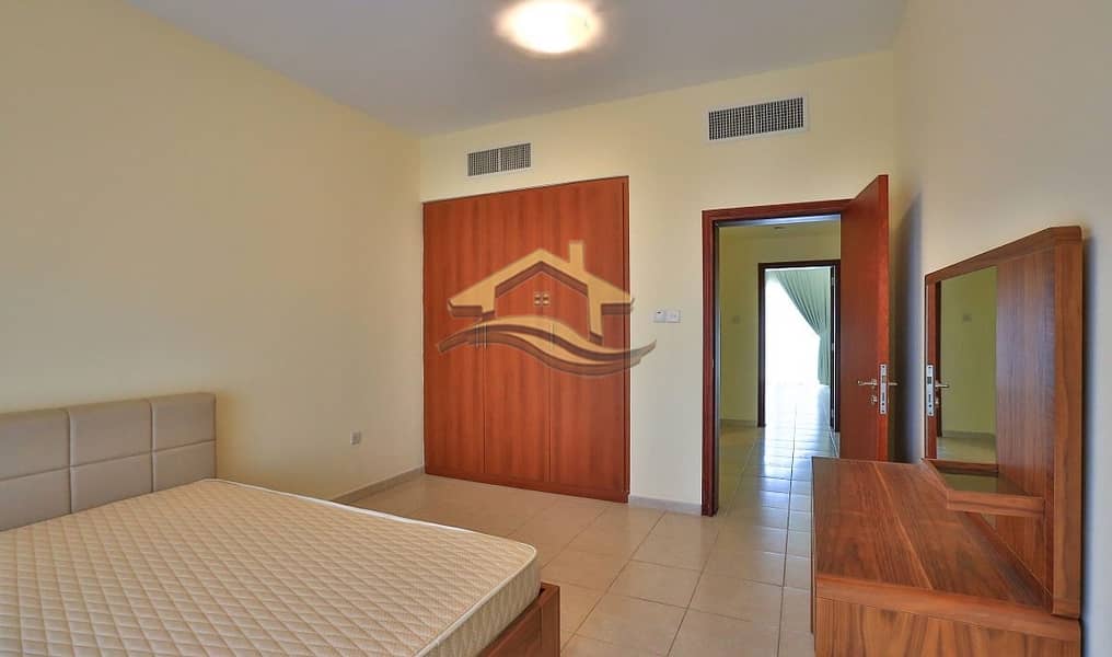 17 With Balcony and Complete Amenities | Furnished