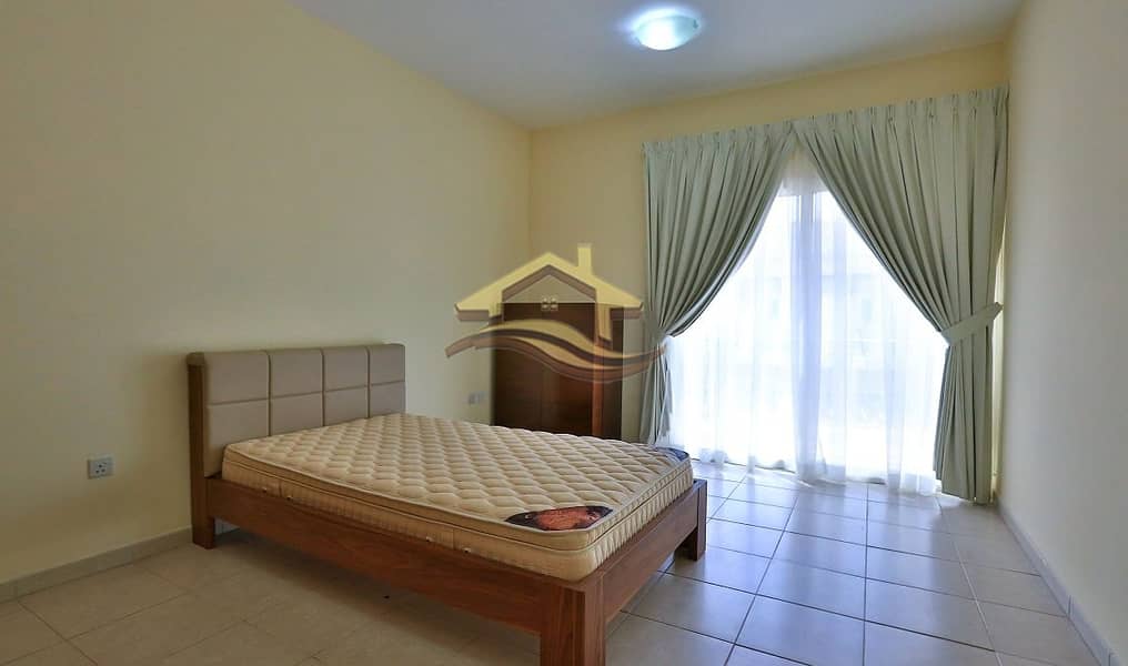 18 With Balcony and Complete Amenities | Furnished