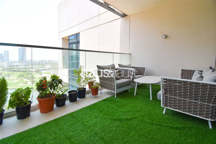 Lake + Golf View | High Floor | Corner Unit Lake + Golf View | High Floor | Corner Unit