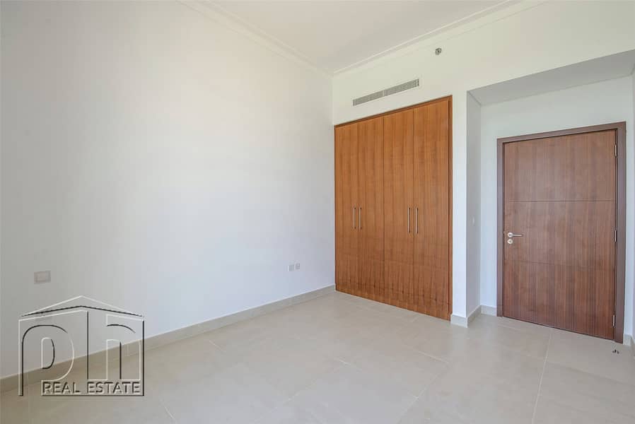 7 3 Bed Plus maid with Full Golf Course Views