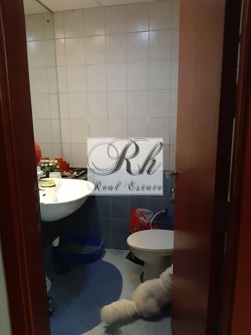 7 Spacious and Beautiful 1 Bedroom Apartment For Sale