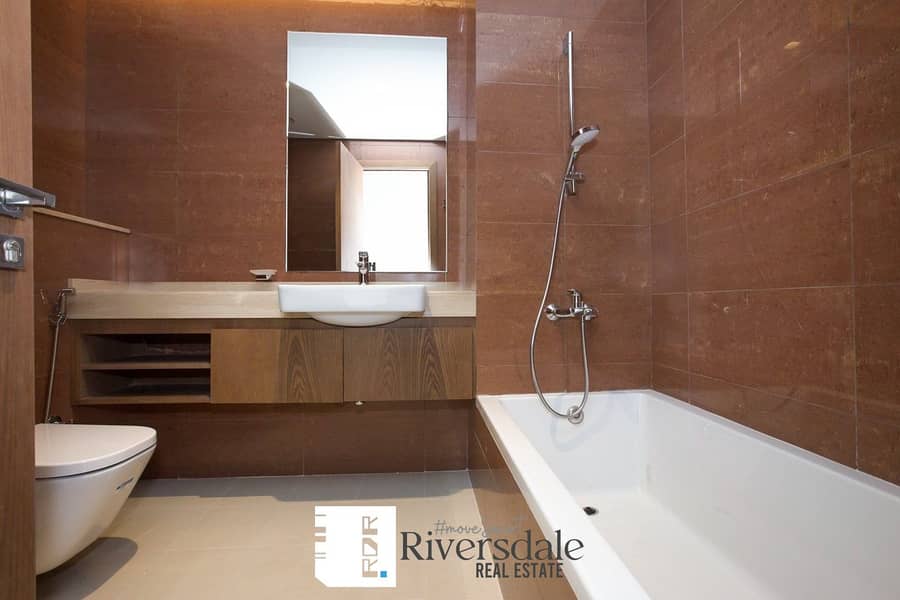 9 2-bedroom-park-view-al-reem-island-shams-abu-dhabi-master-bathroom. jpg