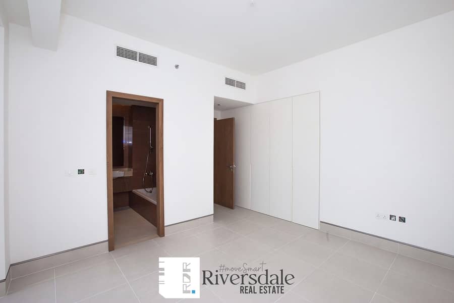 11 2-bedroom-park-view-al-reem-island-shams-abu-dhabi-master-bedroom-3. jpg