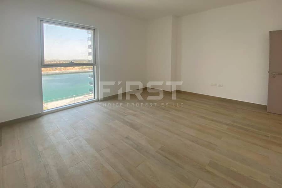 4 Internal Photos of 2 Bedroom Partment in Water s Edge Yas Island Abu Dhabi UAE (6). jpg