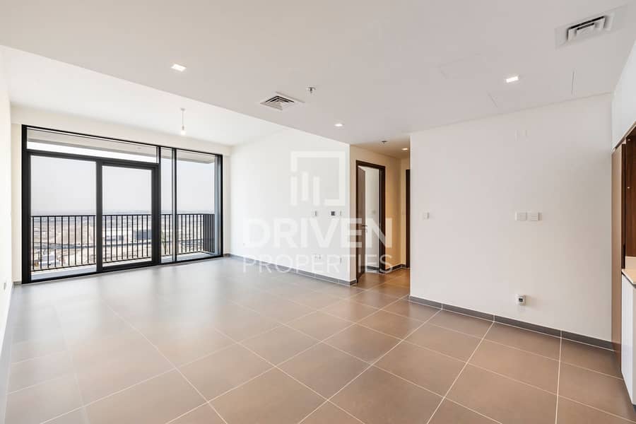 Vacant and Brand New Apt with Canal View