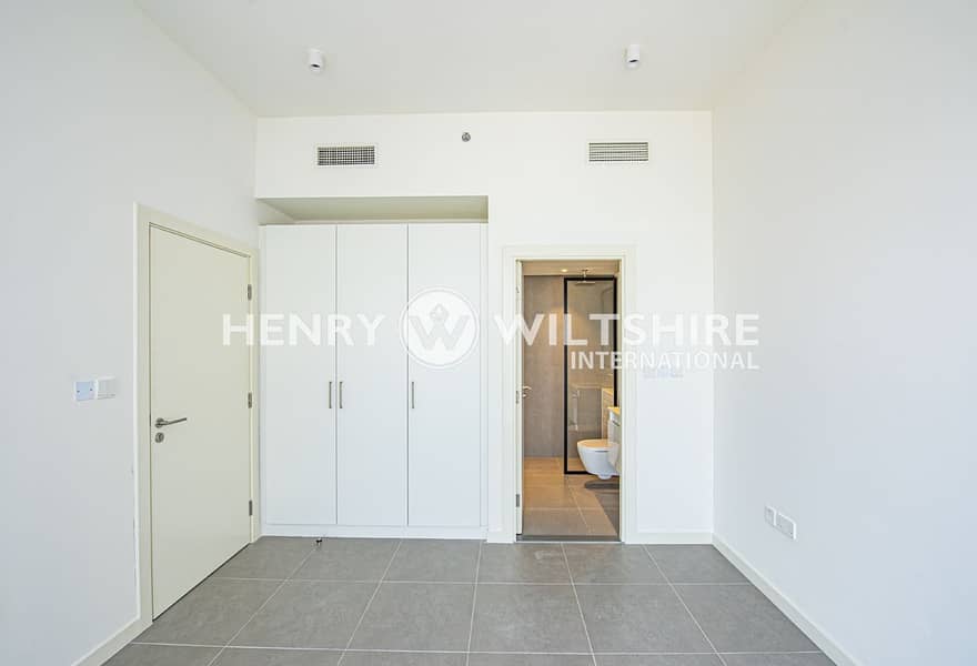 10 1BR04 - Photo 12. jpg