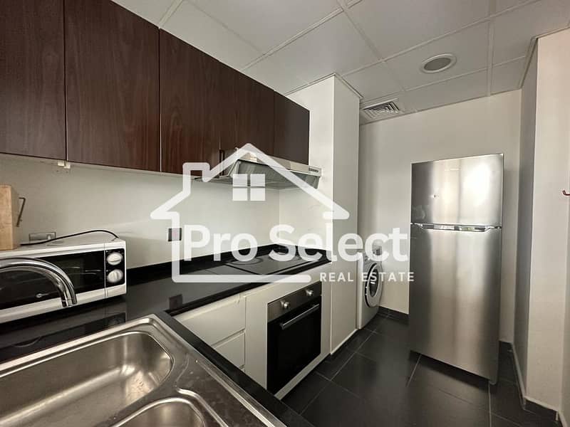 FULLY FURNISHED 4BR TOWNHOUSE - READY TO MOVE - BIG LAYOUT