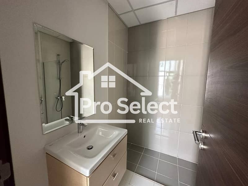 FULLY FURNISHED 4BR TOWNHOUSE - READY TO MOVE - BIG LAYOUT - Image 17