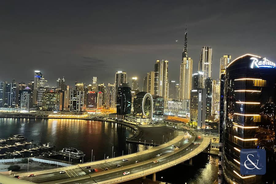Bright | Furnished | Burj Khalifa View Bright | Furnished | Burj Khalifa View