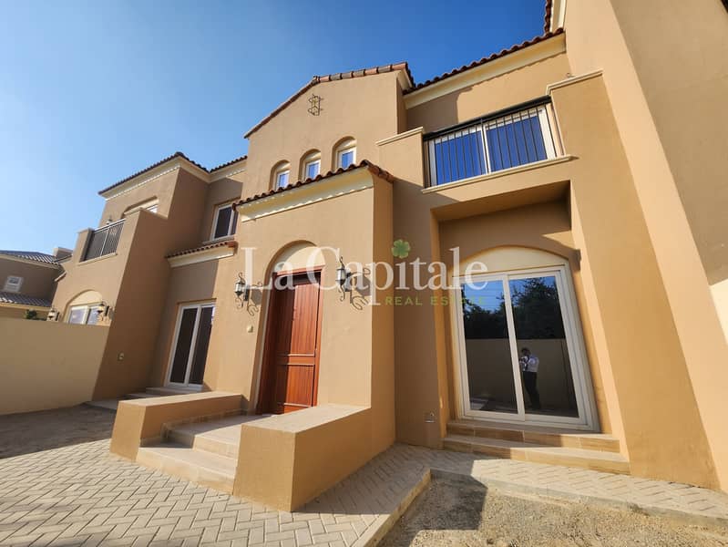 4 BR | High Ceiling | Massive Layout 4 BR | High Ceiling | Massive Layout