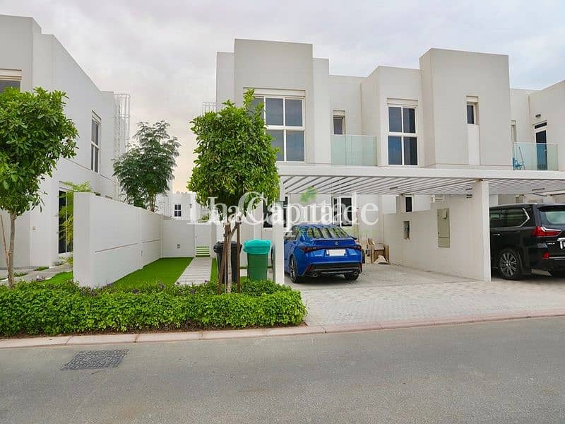 4 + Maid | Arabella 3 | End Unit | Landscaped 4 + Maid | Arabella 3 | End Unit | Landscaped