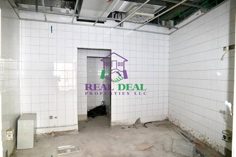 11 Strategically positioned 4 retail shops at U-Bora Tower