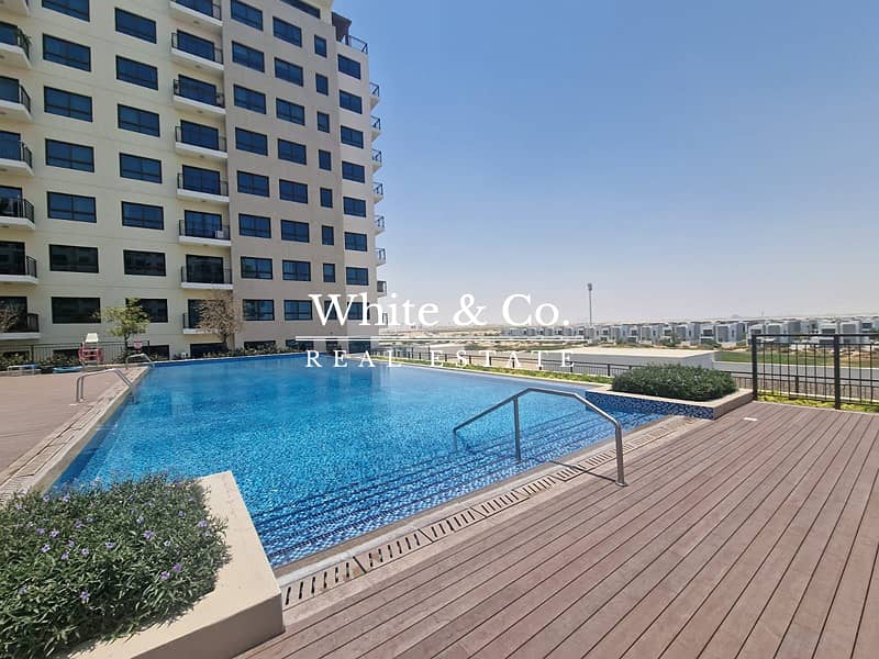 位于迪拜南部街区，艾玛尔南区，高尔夫景观高层豪华住宅 2 卧室的公寓 1430000 AED - 9230059