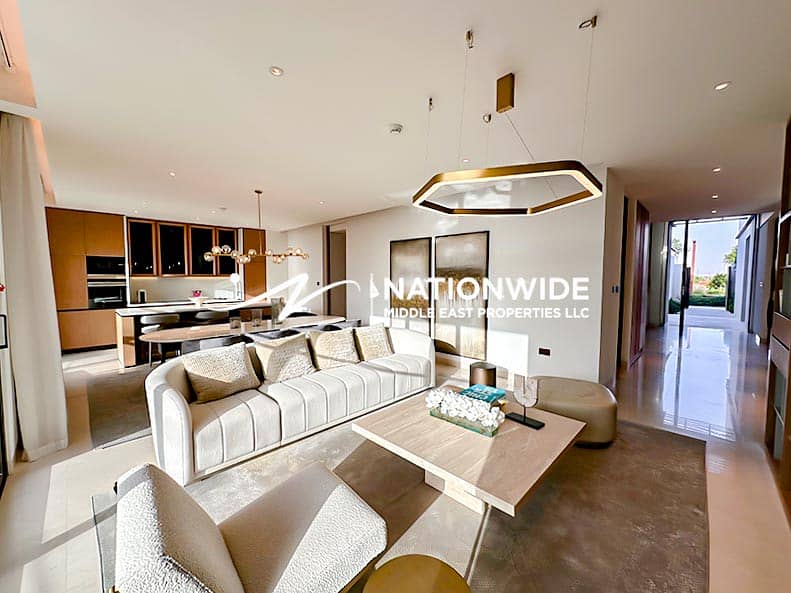 Modern Chic Villa|Ideal Location|Luxurious Living