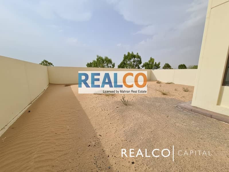 22 Motivated Seller TYPE F huge plot never used 4bed
