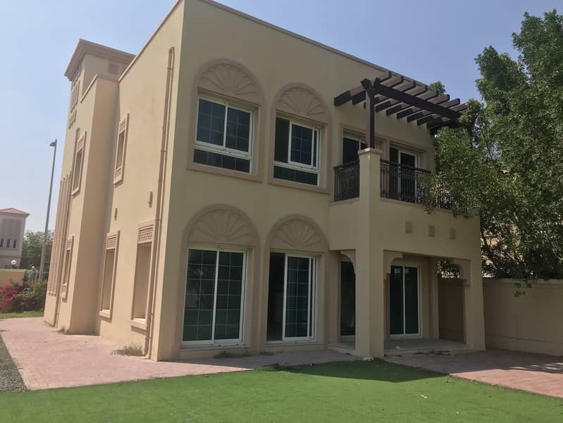 Low Service Charge | High ROI | Superb Location Low Service Charge | High ROI | Superb Location