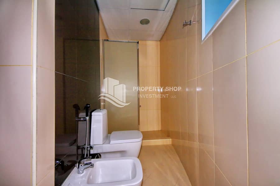 8 2-br-apartment-abu-dhabi-al-reem-island-city-of-lights-hydra-avenue-bathroom-2. JPG