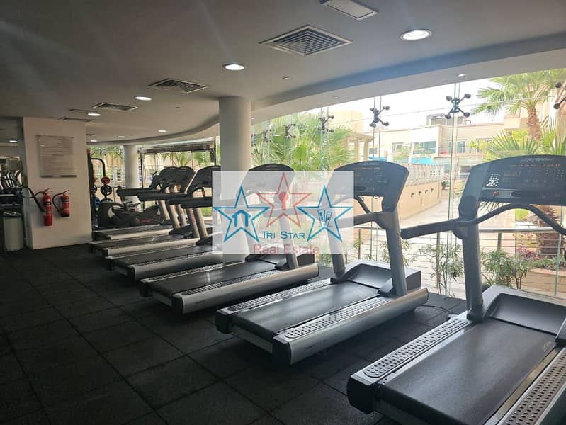 2 JVT GYM MACHINE. jpg