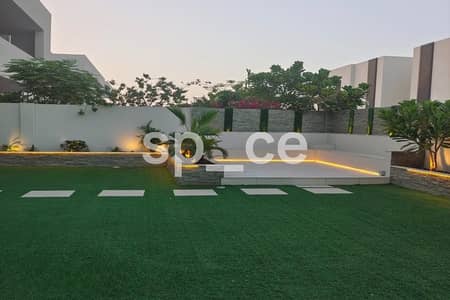 5 Bedroom Villa for Sale in Yas Island, Abu Dhabi - Cozy Home | Modern Layout | Double Row